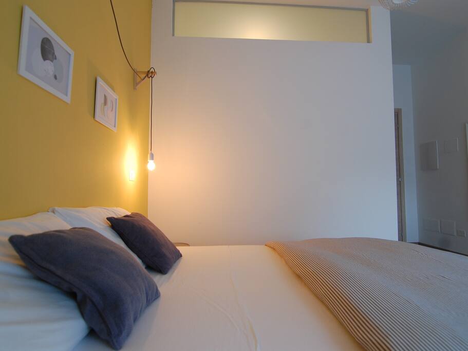 Yellow Room Detail