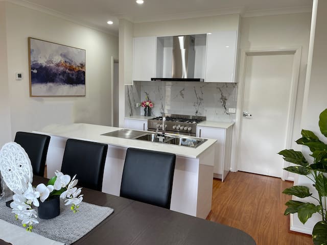 Brand new big 6 bedrooms house