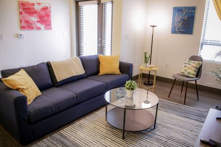 Walkable & Urban 1BR in Historic Lockerbie