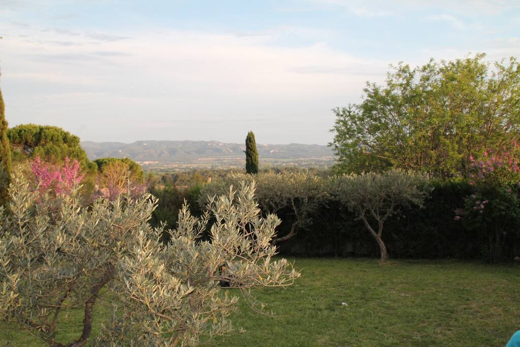 vue de la terrasse au Sud