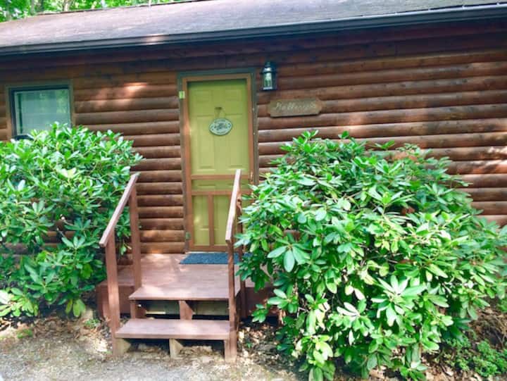 Just Far Enough Getaway Cottages for Rent in Augusta, West Virginia