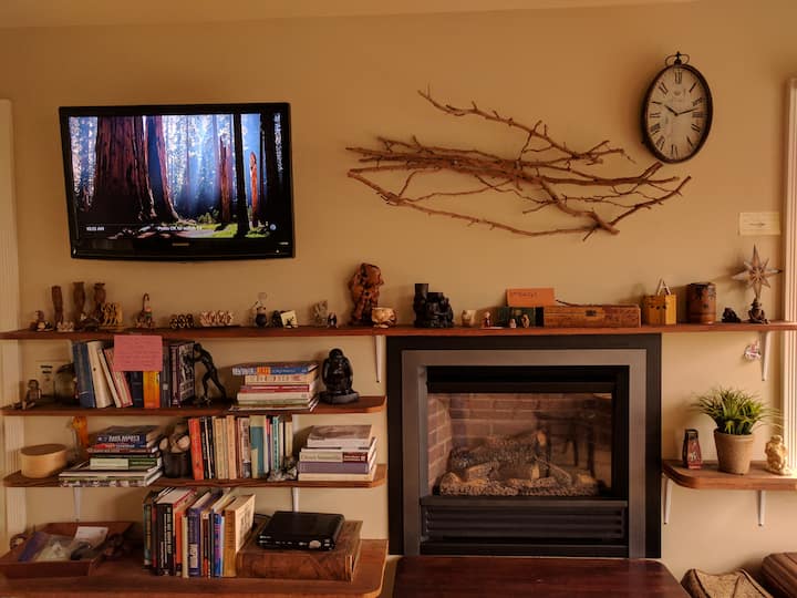 A Wine Country Cottage - Santa Rosa, CA
