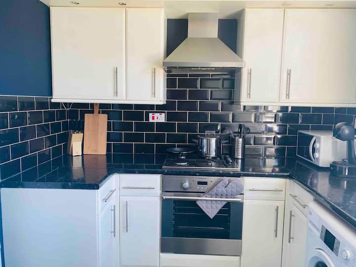 Top 8 Airbnbs With Hot Tub In Edinburgh, UK Updated 2024 Trip101