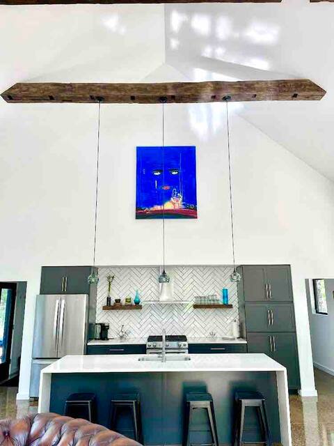 Clarity House, Downtown Glen Arbor