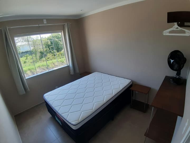 الغرفة 1 - سرير صندوق كاسال 