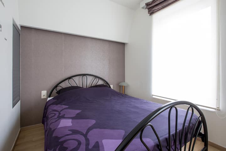 חדר שינה 2 בחזית הבניין