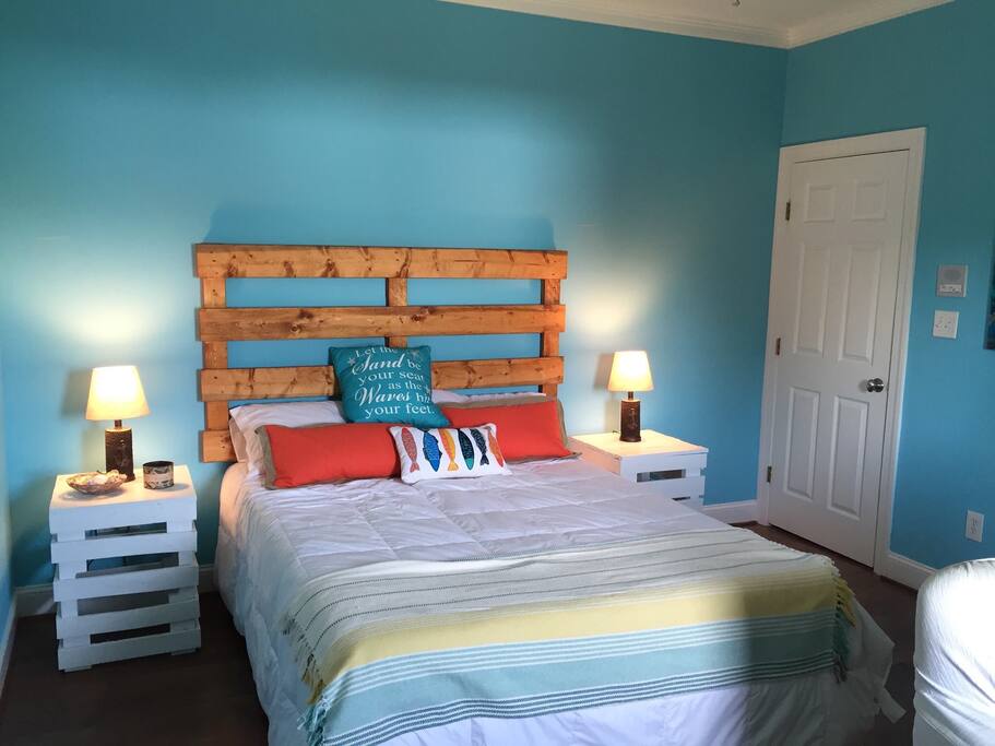 Queen size memory foam mattress