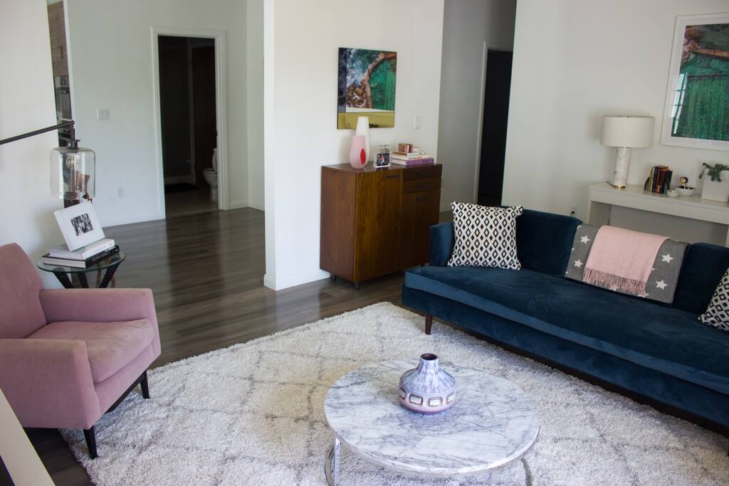 Living Room Facing Kitchen