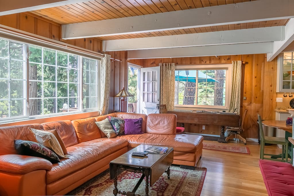 Fully and tastefully furnished throughout, in "Rustic Craftsman" style.
Great Family Room to relax after a long day of skiing or enjoying the lake