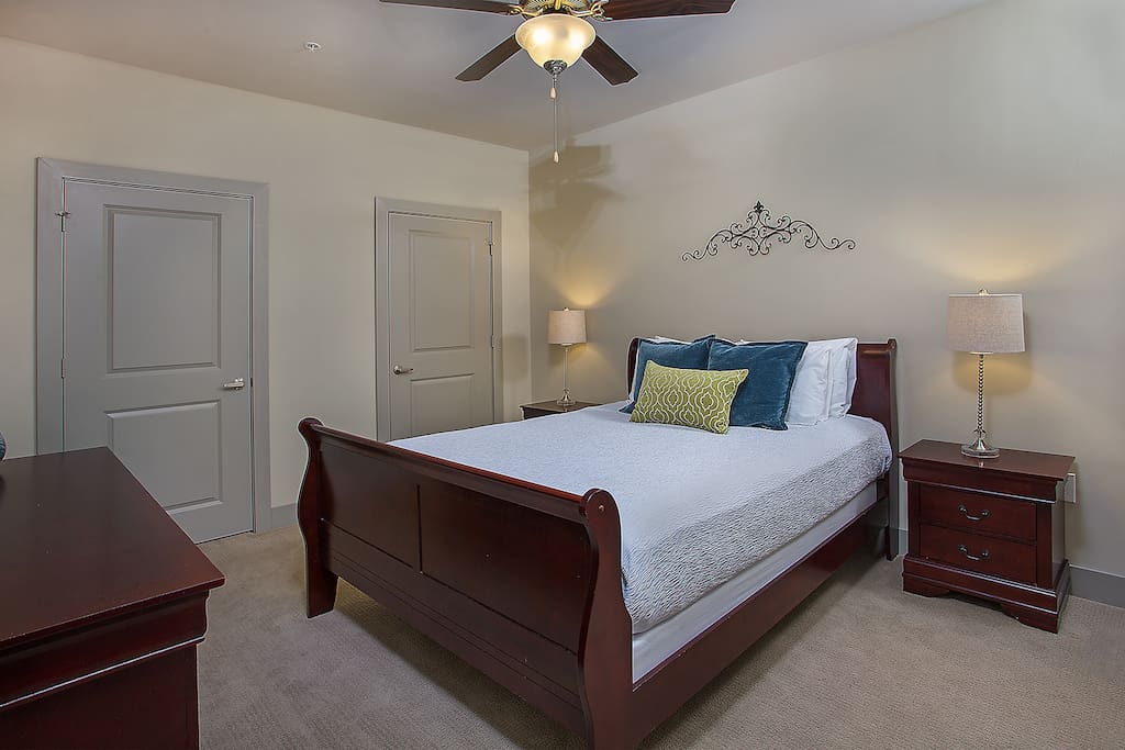 Stay Alfred Nashville Vacation Rental Bedroom