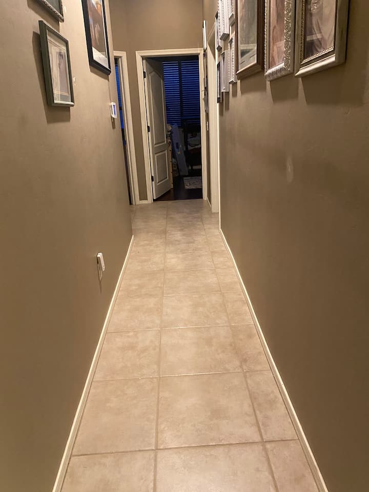 Njia ya ukumbi hadi chumba cha kulala