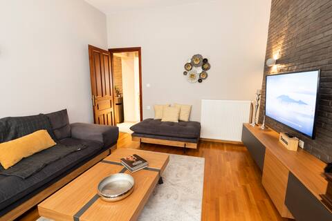 Palazzo di Meteora - Modern House in the Center - 3BD
