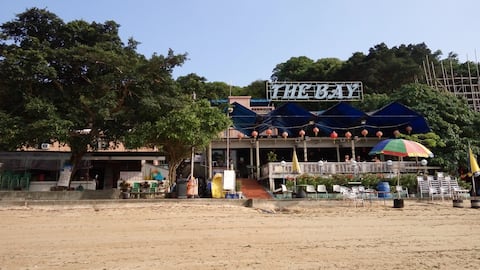 模達灣帶露台海景房.