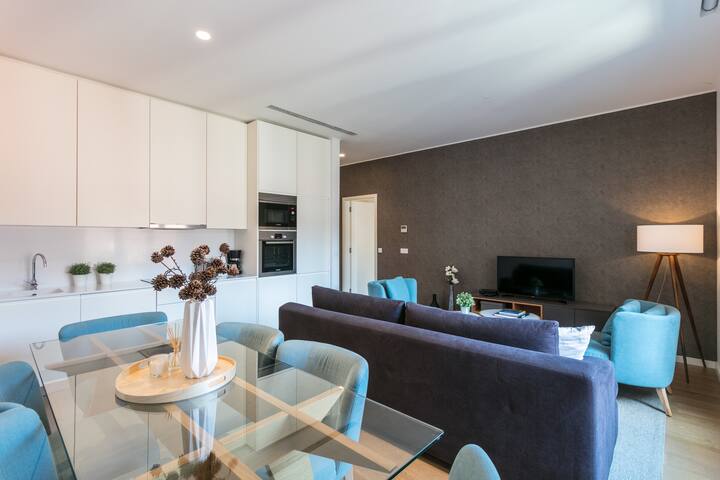 FLH Restauradores Modern Apartment gallery image 2