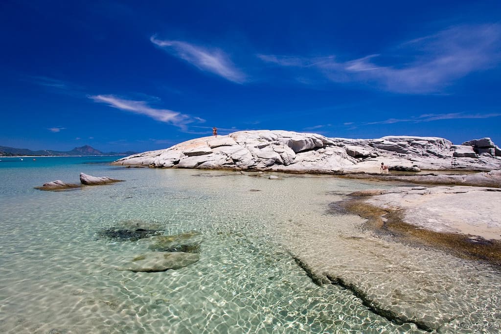Costa Rei, Scoglio di Peppino: 50 km (40 min)