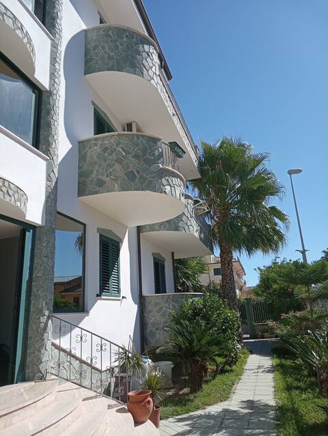 Apartment OF the palms " Don Michele Apartments"