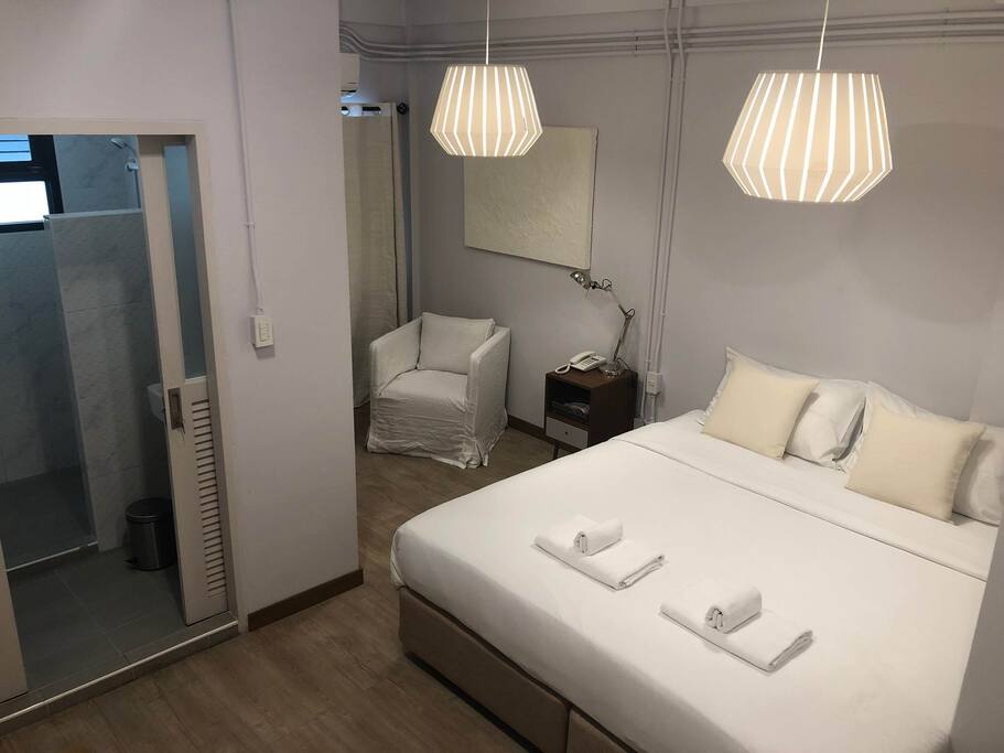 Deluxe King Bed