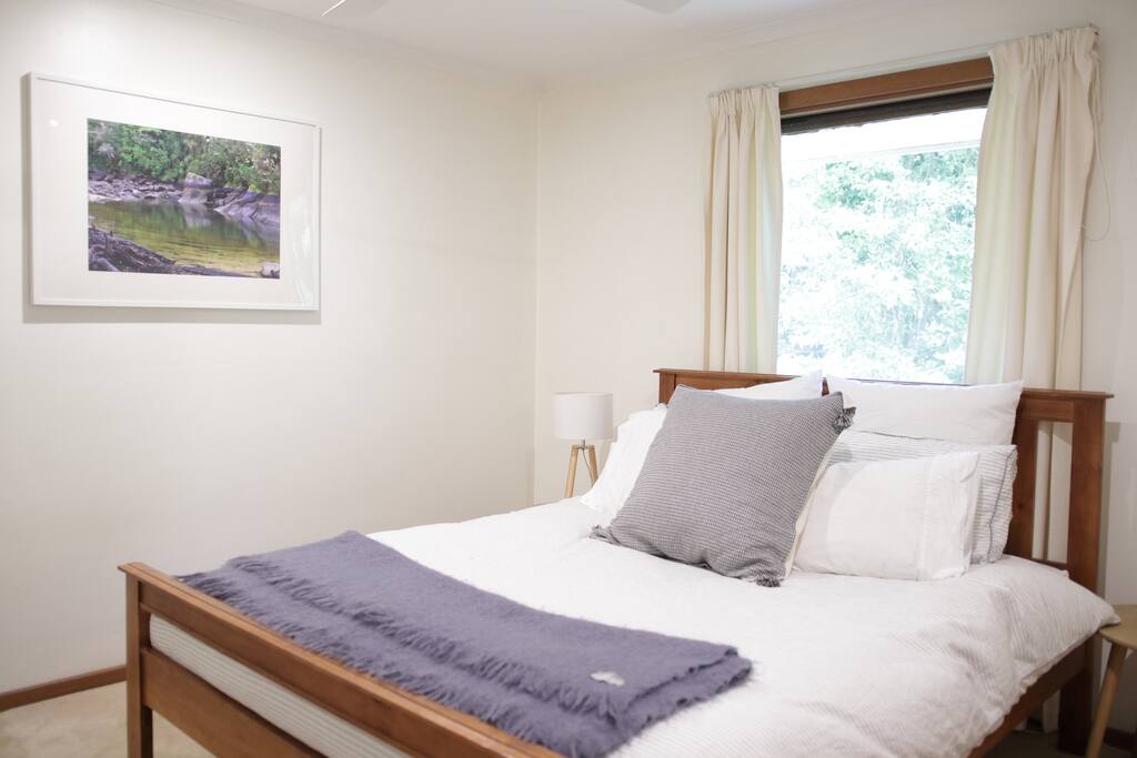 Comfortable bedroom with drawers and plenty of room.