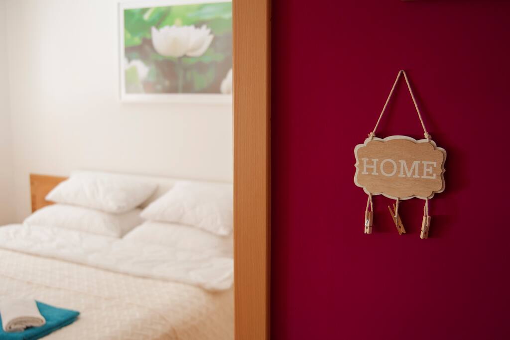 Detail - Bedroom