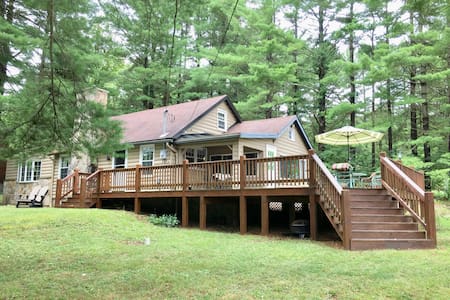 Lake access out the front door!