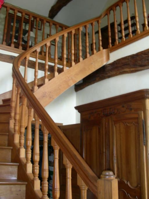 Escalier d'accès aux chambres