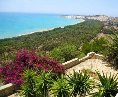 SICILIA HOLIDAY HOUSE on the beach Bovo Marina