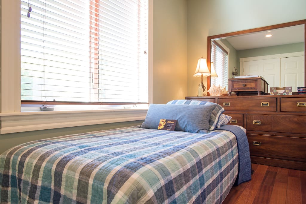 Additional twin beds in each bedroom
