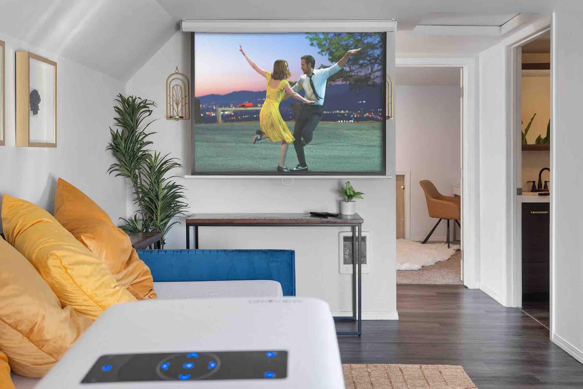 Centralia Theater Apt w/ Projector | Sleeps 4