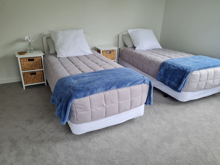 საძინებელი 4