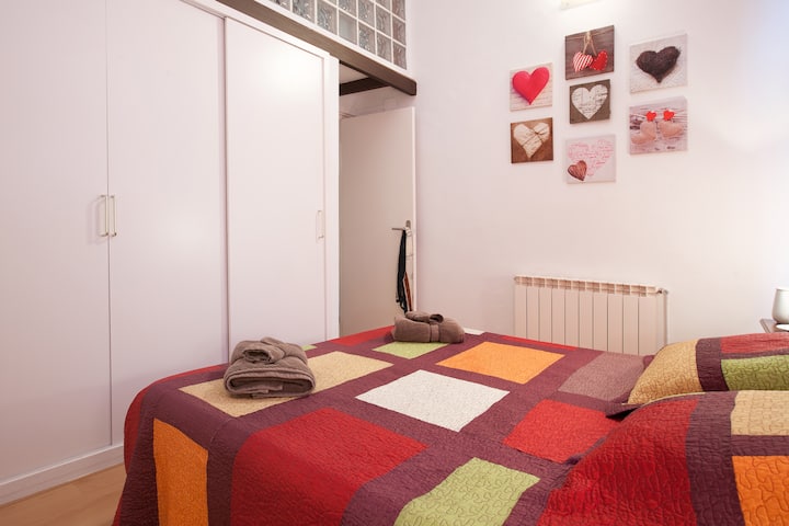 "ACOMOMOMIS" станови