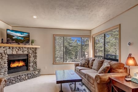 OPEN! Beautiful 2BR Near Casinos, Walk to Lake!