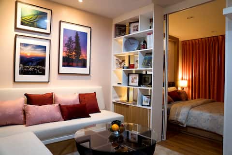 Homey studio-- MRT-walkable, near Chatuchak market