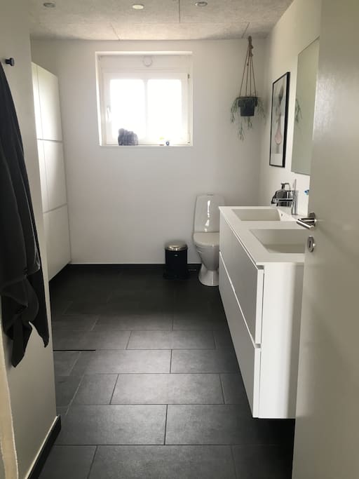 Badeværelse stueplan