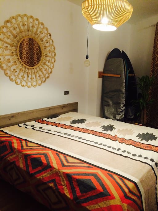 chambre 1 lit 180