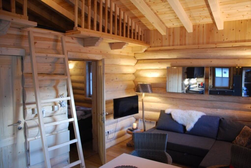 The cozy lounge...