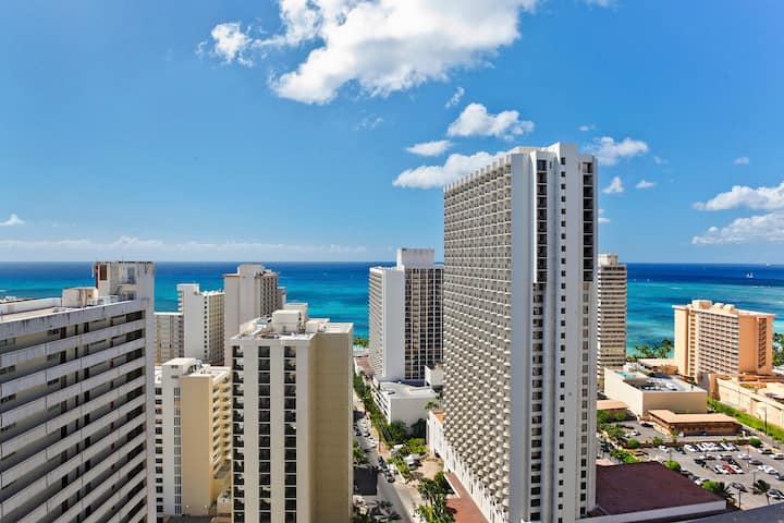 Waikiki Sunset #2904, Ocean View 1 Bedroom, Full Washlet, Free Parking - Turtle Cove
