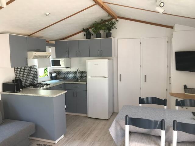 Smart, comfy Holiday Home Torrevieja, pool on site