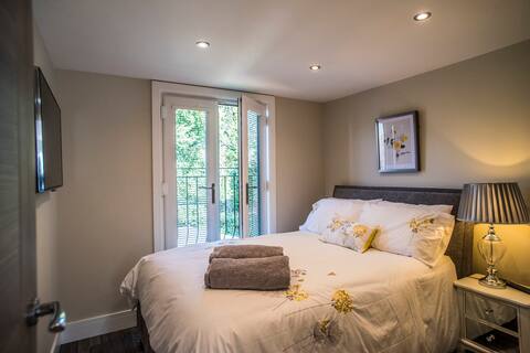 Courtyard Holiday Homes 46A