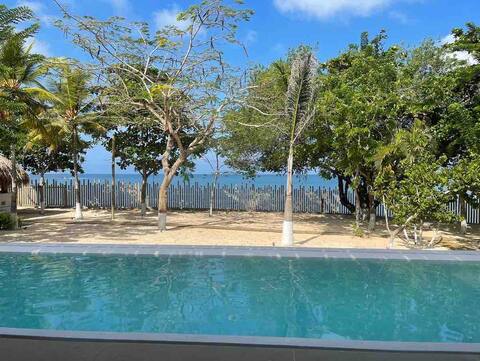 7 bedrooms Beach house at Tolu Sucre
