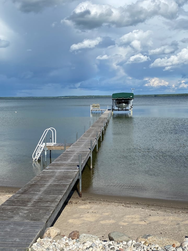 Mullett Lake Holiday Rentals & Homes Michigan, United States Airbnb