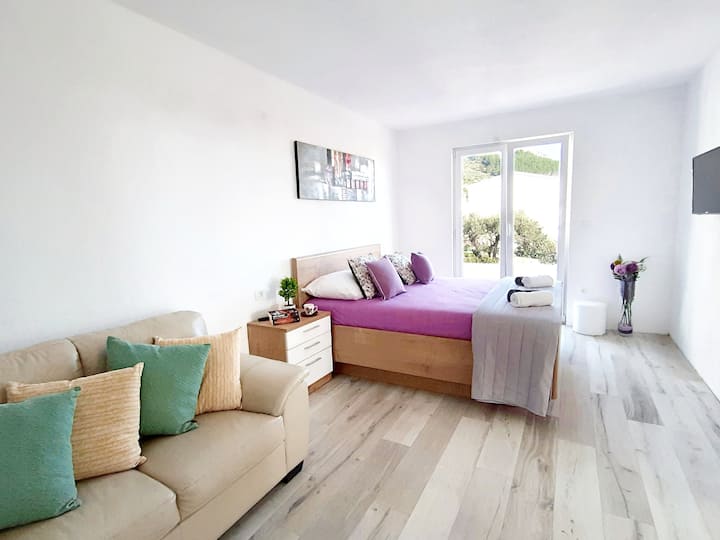 საძინებელი 1