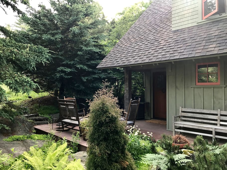 Private entrance for Carriage House
