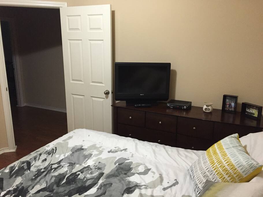 Quiet room with cable