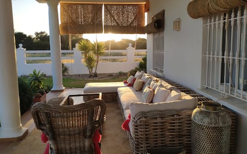 Charming villa on the beach of Caños de Mecca