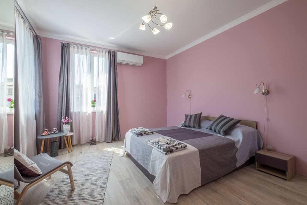 Main bedroom