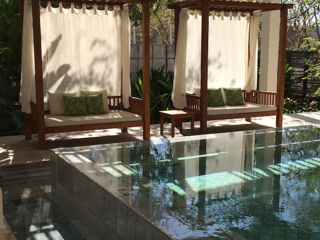 Spectacular ocean view condo with 4 bed/4bath