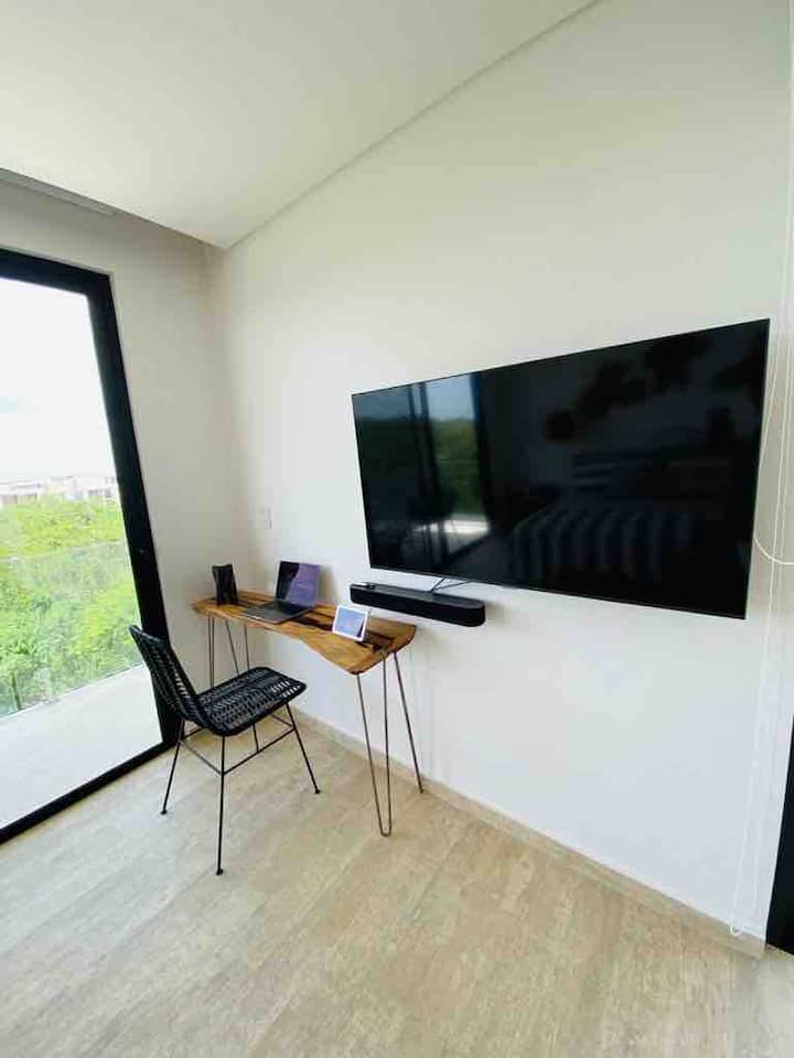 Aprovecha nuestro gran WIFI de velocidad y trabaja desde aquí.