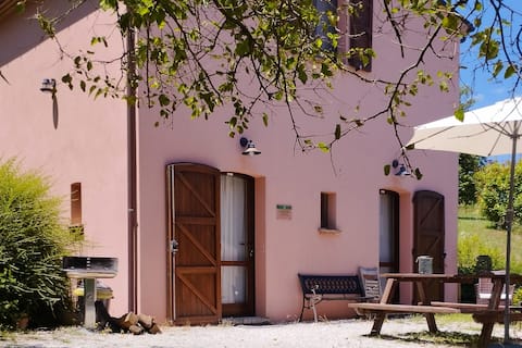The Granary a hay loft with view on the valley