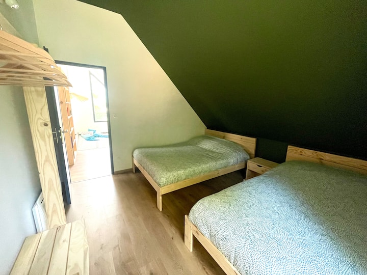 Bedroom 2 - 2 beds in 140