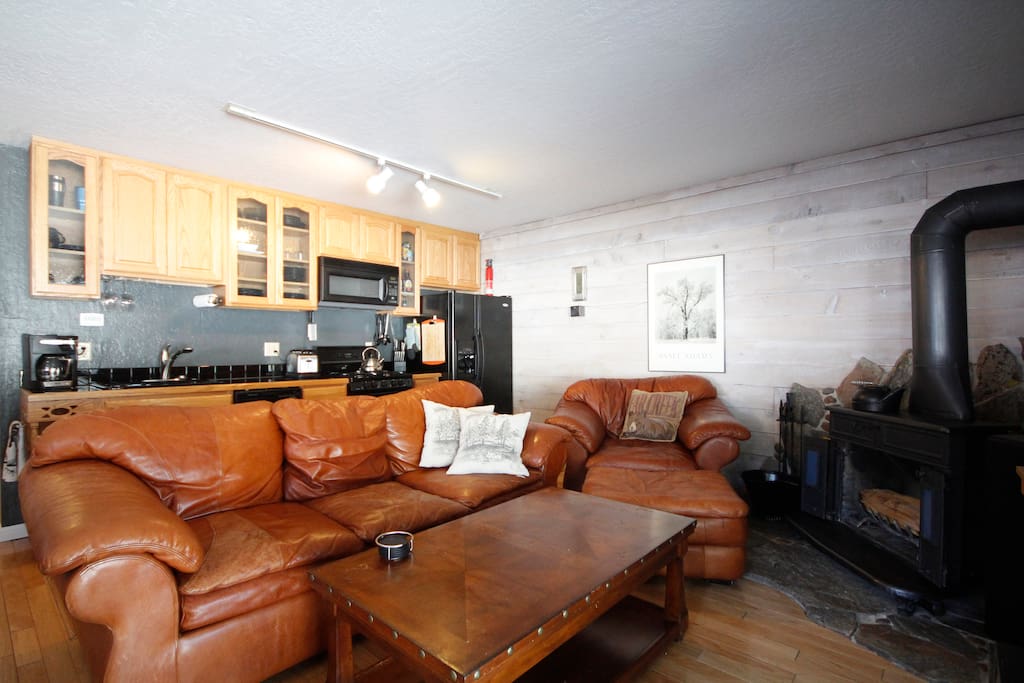 Sitting Room/Kitchen